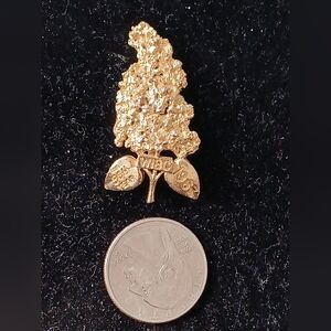 Vintage Gold Tone Floral Brooch - Gold Color - Unbranded